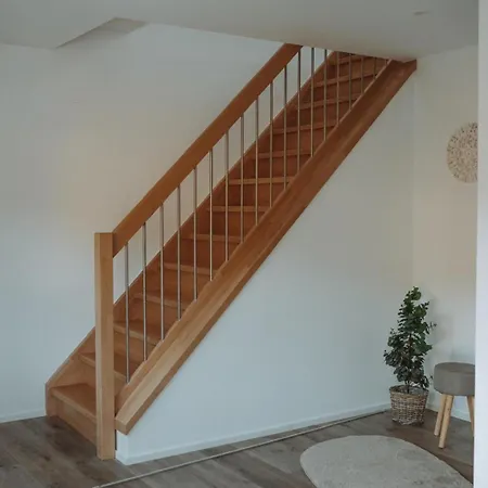 Moderne Bis Zu 6 Personen Appartement Würzburg